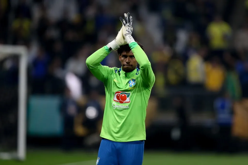 Hugo Souza goleiro da Selecao Brasileira durante a partida entre Brasil e Paraguai – Foto: Marlon Costa/AGIF