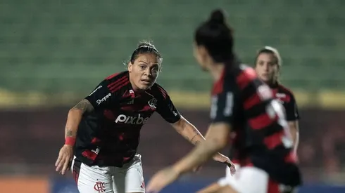 O Flamengo Feminino foi superado pelo Corinthians em duelo fora de casa na última segunda-feira e a torcida reagiu nas redes sociais
