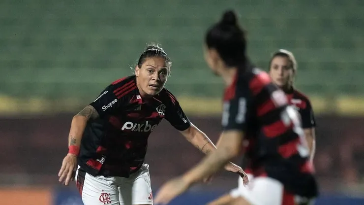 O Flamengo Feminino foi superado pelo Corinthians em duelo fora de casa na última segunda-feira e a torcida reagiu nas redes sociais
