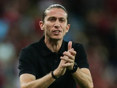Filipe Luís aprova e Flamengo vai renovar com Wallace Yan