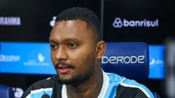 Luan Cândido durante sua apresentação