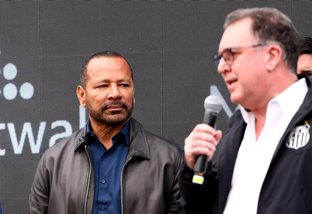 SP – SANTOS – 09/06/2025 – SANTOS, NOVO CT DA BASE – Coletiva de imprensa realizada durante a inauguracao das novas instalacoes do CT Rei Pele, reformado em parceria com a empresa NR Sports, de propriedade de Neymar Jr. No evento, o presidente Marcelo Teixeira e o pai do atleta apresentaram o projeto de um novo centro de treinamento. Foto: Mauricio De Souza/AGIF