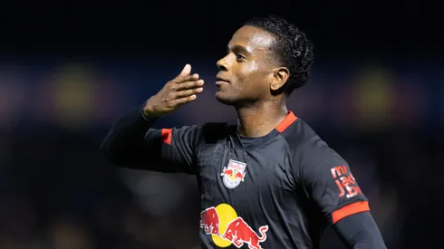 SP - BRAGANCA PAULISTA - 03/07/2024 - BRASILEIRO A 2024, BRAGANTINO X ATLETICO-GO - Helinho jogador do Bragantino comemora seu gol durante partida contra o Atletico-GO no estadio Nabi Abi Chedid pelo campeonato Brasileiro A 2024. Foto: Diogo Reis/AGIF