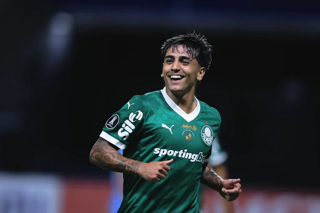 Facundo Torres jamais derrotou Messi na carreira. Foto: Ettore Chiereguini/AGIF