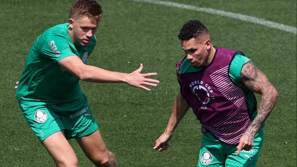 Paulinho em treino do Verdão, nos Estados Unidos –  (Foto: Cesar Greco/Palmeiras/by Canon)