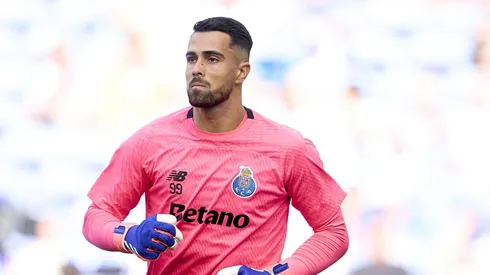 Diogo Costa é dúvida diante do Palmeiras.