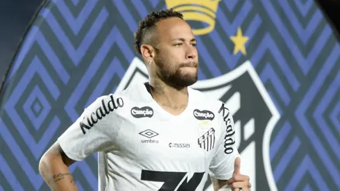 Neymar vive momento delicado pelo Santos. Foto: Jhony Pinho/AGIF.