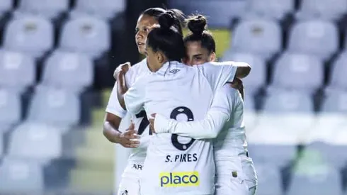 Santos comemora classificação na Copa do Brasil feminina. Foto: Santos FC/Divulgação