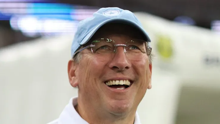 John Textor vai negociando reforços ao Botafogo.