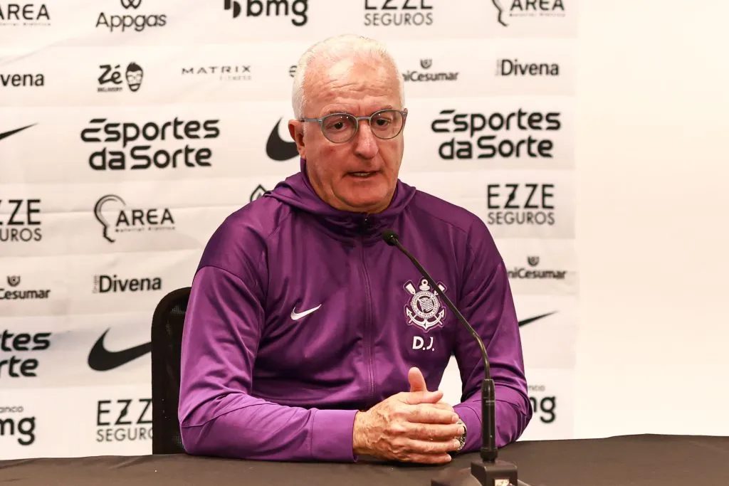 RS – PORTO ALEGRE – 12/06/2025 – BRASILEIRO A 2025, GREMIO X CORINTHIANS – Dorival Junior tecnico do Corinthians em coletiva apos a partida contra o Gremio no estadio Arena do Gremio pelo campeonato Brasileiro A 2025. Foto: Maxi Franzoi/AGIF