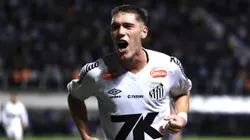 Rollheiser marcou seu primeiro gol pelo Santos no duelo contra o CRB, pela Copa do Brasil. Foto: Marcello Zambrana/AGIF