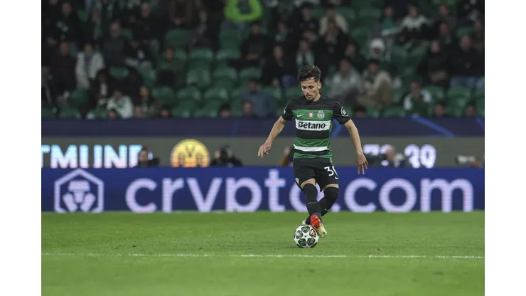 LISBON, PORTUGAL - FEBRUARY 12: Biel Teixeira of Sporting CP makes is debut in Sporting CP team during the UEFA Champions League 2024/25 League Knockout Play-off First Leg match between Sporting Clube de Portugal and Borussia Dortmund at on February 12, 2025 in Lisbon, Portugal. (Photo by Carlos Rodrigues/Getty Images)