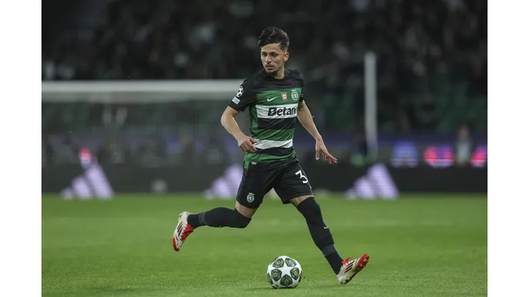 LISBON, PORTUGAL - FEBRUARY 12: Biel Teixeira of Sporting CP makes is debut in Sporting CP team during the UEFA Champions League 2024/25 League Knockout Play-off First Leg match between Sporting Clube de Portugal and Borussia Dortmund at on February 12, 2025 in Lisbon, Portugal. (Photo by Carlos Rodrigues/Getty Images)