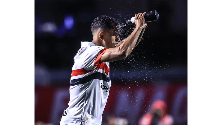 SP - SAO PAULO - 30/07/2024 - COPA DO BRASIL 2024, SAO PAULO X GOIAS - Igor Vinicius jogador do Sao Paulo durante partida contra o Goias no estadio Morumbi pelo campeonato Copa Do Brasil 2024. Foto: Marcello Zambrana/AGIF