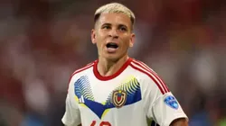 Soteldo em ação pela Seleção Venezuelana – Foto: Buda Mendes/Getty Images