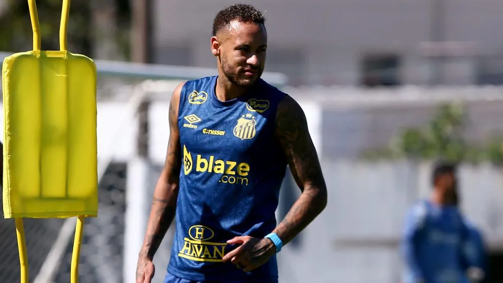 Neymar durante treinamento. Foto: Mauricio De Souza/AGIF