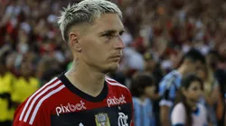 Varela deve renovar com o Flamengo após o Mundial (Photo by Wagner Meier/Getty Images)