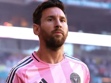 Messi 'rouba' a cena no início do Mundial de Clubes