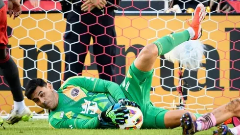 Oscar Ustari foi um dos grandes destaques do Inter Miami contra o Al-Ahly. Foto: Getty Images