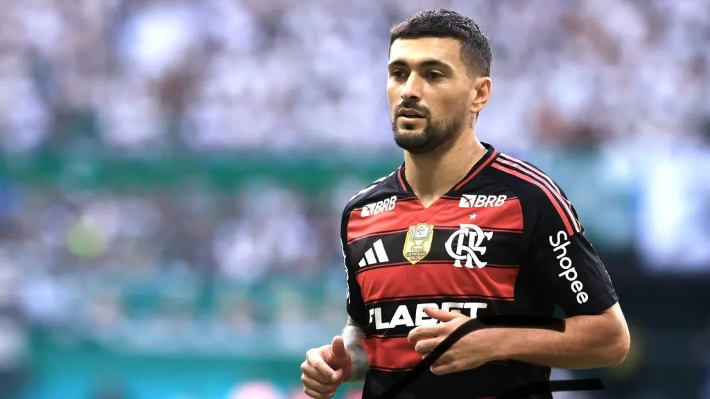 Craque do Flamengo, Arrascaeta vive bom momento em 2025 – Foto: Marcello Zambrana/AGIF