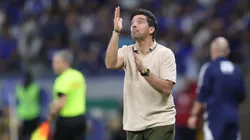 MG - BELO HORIZONTE - 01/06/2025 - BRASILEIRO A 2025, CRUZEIRO X PALMEIRAS - Abell ferreira tecnico do Palmeiras e Allan Jogador durante partida contra o Cruzeiro no estadio Mineirao pelo campeonato Brasileiro A 2025. Foto: Gilson Lobo/AGIF