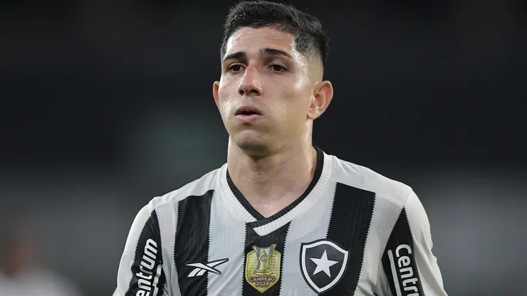 Savarino estaria envolvido na negociação, mas não vai avançar - Foto: Thiago Ribeiro/AGIF.