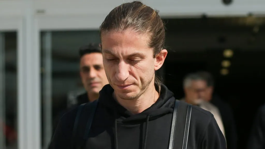 Filipe Luís durante chegada em Atlantic City. Foto: Gilvan de Souza/CRF