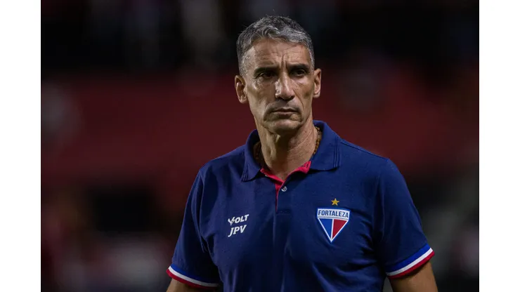 Vojvoda no Corinthians? Torcida alvinegra faz campanha por troca de técnico. Foto: Rafael Vieira/AGIF