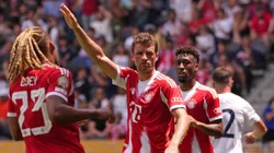 Thomas Müller comemorando gol pelo Bayern de Munique. (Photo by Dylan Buell/Getty Images)