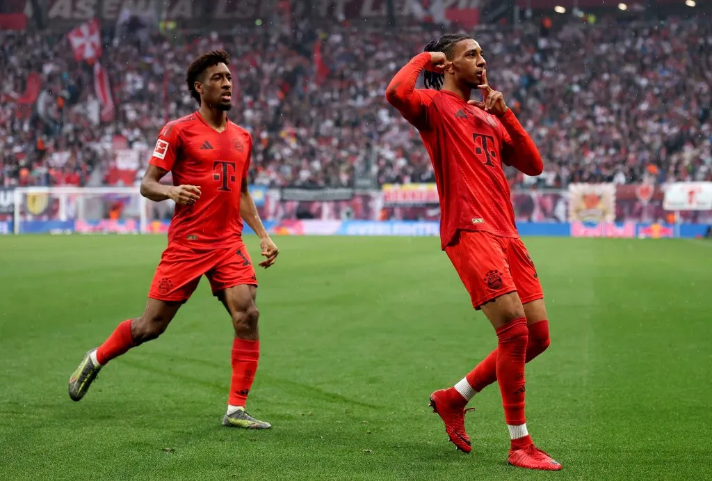 Olise foi o principal jogador do Bayern na goleada de 10 a 0 na estreia do clube no Mundial de Clubes