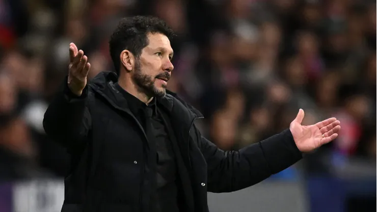 Simeone exaltou o Botafogo após eliminação do Atlético de Madrid.