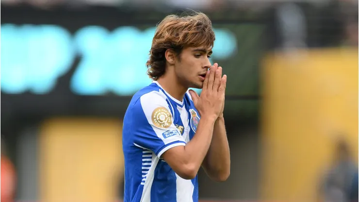 Rodrigo Mora do Porto em partida contra o Palmeiras - (Photo by David Ramos/Getty Images)
