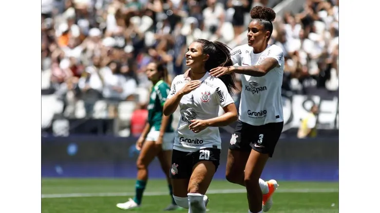 Jogadoras Corinthians. Foto: Reprodução/Instagram/@_marizanascimento