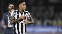 RJ - RIO DE JANEIRO - 04/06/2025 - BRASILEIRO A 2025, BOTAFOGO X CEARA - Igor Jesus jogador do Botafogo apos partida contra o Ceara no estadio Engenhao pelo campeonato Brasileiro A 2025. Foto: Jorge Rodrigues/AGIF