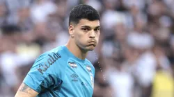 Gabriel Brazão vê Santos tomar decisão sobre o futuro