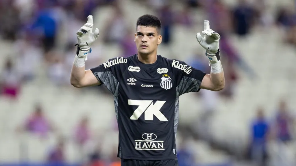 Futuro de Brazão ainda está aberto, mas Santos quer a permanência - Foto: Baggio Rodrigues/AGIF