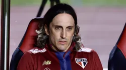 SP - SAO PAULO - 17/05/2025 - BRASILEIRO A 2025, SAO PAULO X GREMIO - Luis Zubeldia tecnico do Sao Paulo durante partida contra o Gremio no estadio Morumbi pelo campeonato Brasileiro A 2025.