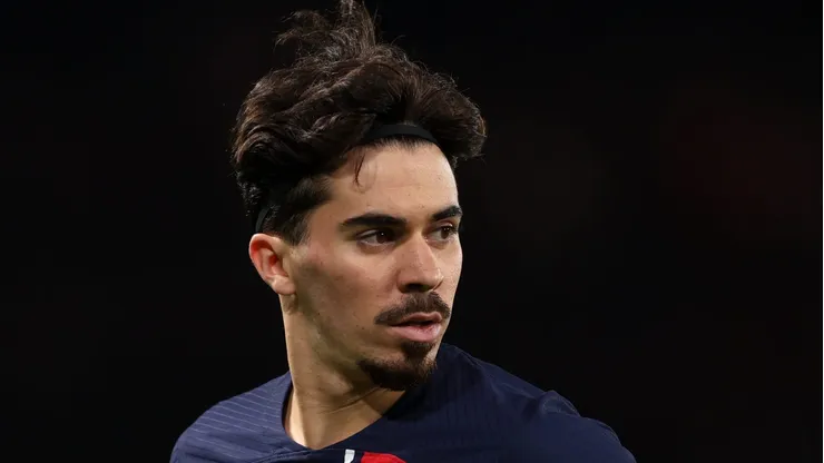 - Vitinha, meia do PSG