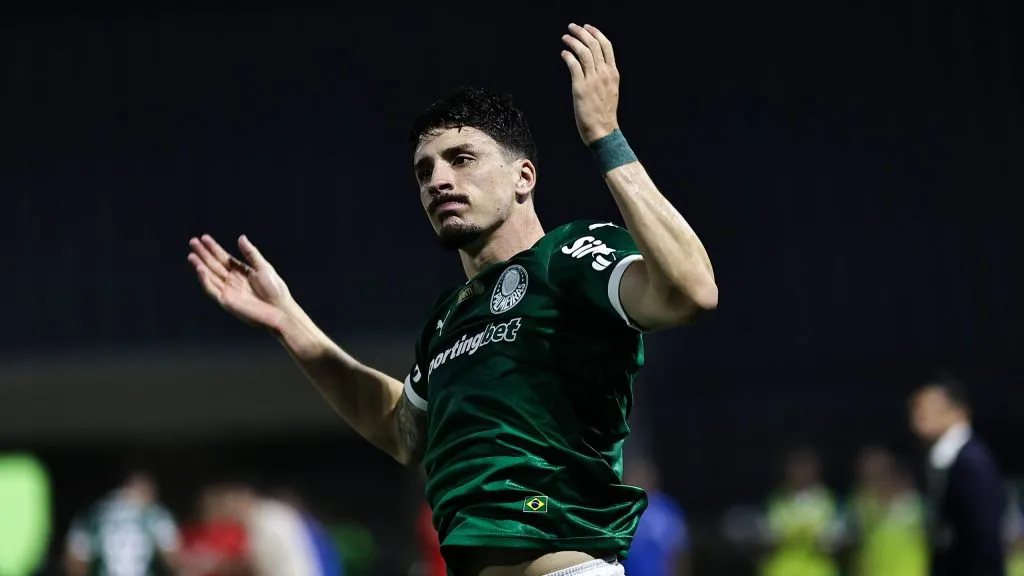 Piquerez é desejado pela Juventus, da Itália - Foto: Fabio Giannelli/AGIF.