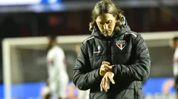 SP - SAO PAULO - 12/06/2025 - BRASILEIRO A 2025, SAO PAULO X VASCO - Zubeldia tecnico do Sao Paulo, durante partida contra o Vasco no estadio do Morumbis, pelo Campeonato Brasileiro A 2025. Foto: Jota Erre/AGIF