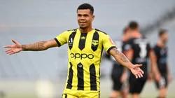 AUCKLAND, NEW ZEALAND - APRIL 16: Yan Sasse of the Phoenix reacts during the round 24 A-League Men's match between Wellington Phoenix and Brisbane Roar at Eden Park, on April 16, 2023, in Auckland, New Zealand. (Photo by Hannah Peters/Getty Images)