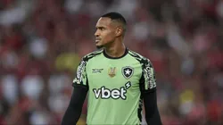 John goleiro do Botafogo durante partida contra o Flamengo no estádio Maracanã pelo campeonato Brasileiro A 2025.