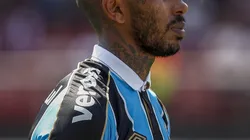 Paulo Miranda, ex-Grêmio tenta retomar carreira após suspensão(Photo by Miguel Schincariol/Getty Images)
