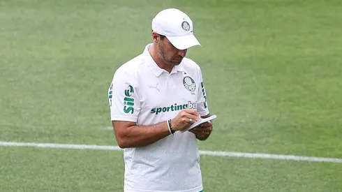 Sob comando de Abel Ferreira, o Palmeiras voltou a treinar com foco em ajustes nas finalizações