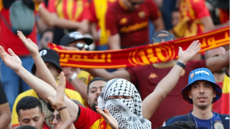 Torcida do Espérance vem fazendo a festa nos Estados Unidos (Photo by Ahmad Hasaballah)