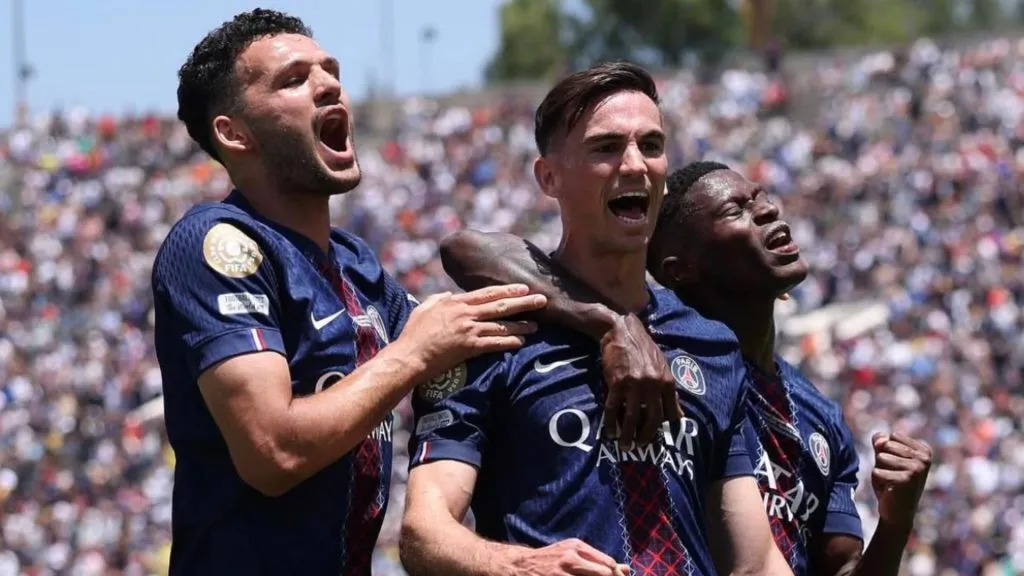 Jogadores do PSG durante a partida contra o Atlético de Madrid – Foto: Reprodução/PSG