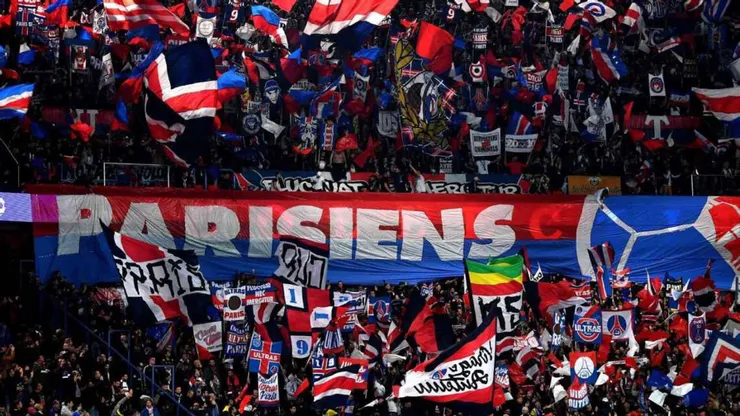 Torcedores do PSG sonham com o título internacional - Foto: Justin Setterfield/Getty Images