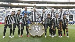 Jogadores do Botafogo perfilados antes da estreia válida pelo Mundial. Foto: Vítor Silva/Botafogo.