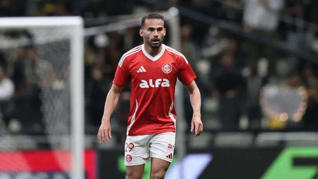 Thiago Maia no Internacional. Foto: Gilson Lobo/AGIF