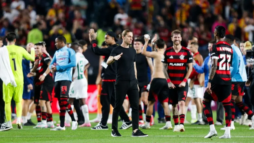 Filipe Luís após a partida entre Flamengo x Esperánce – Foto: Gilvan de Souza/Flamengo